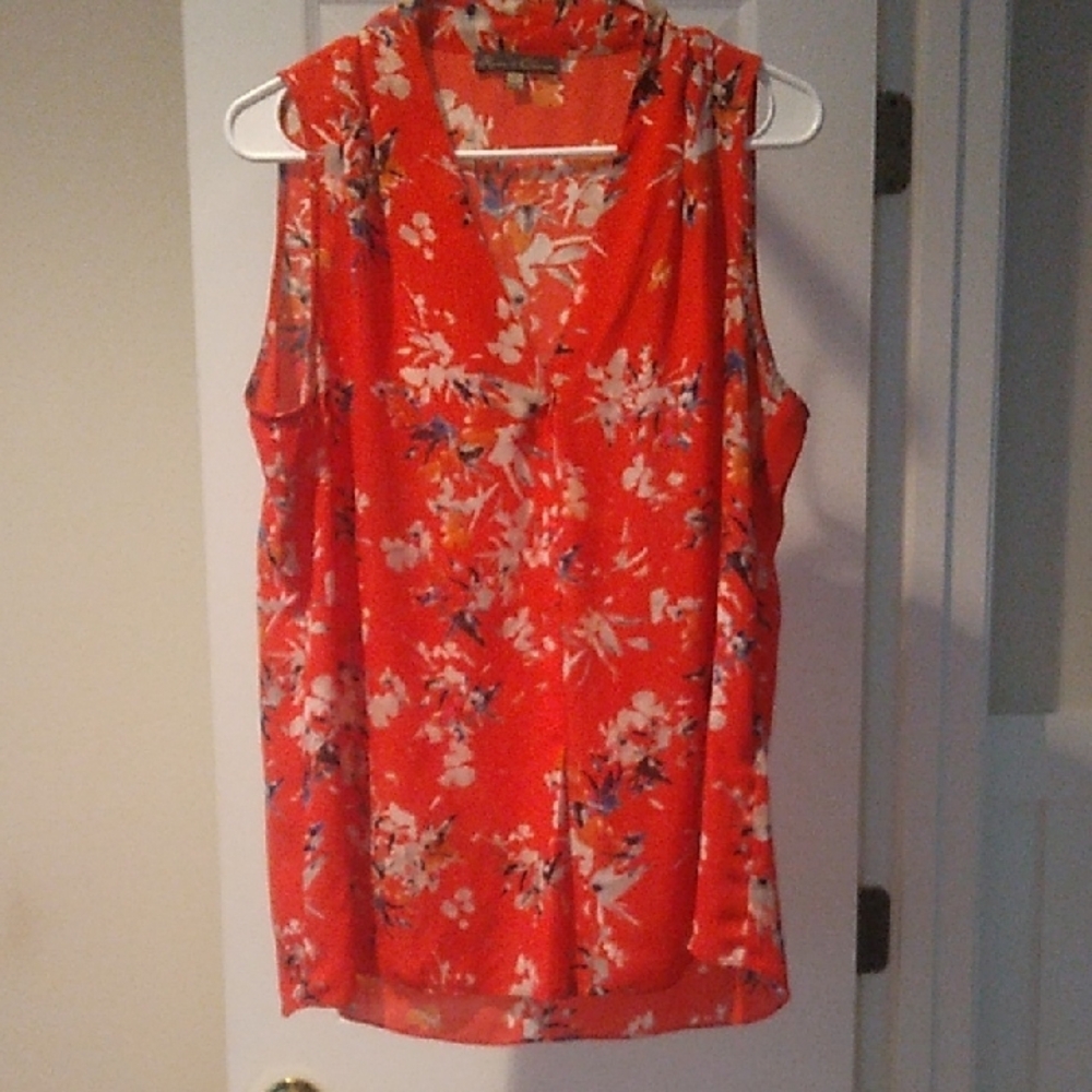 Chic Red and White Blouse with Elegant Design